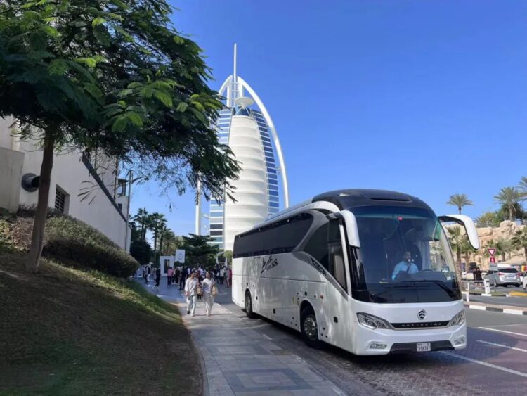 Golden Dragon Navigator Navigates the High-End Coach Market in UAE